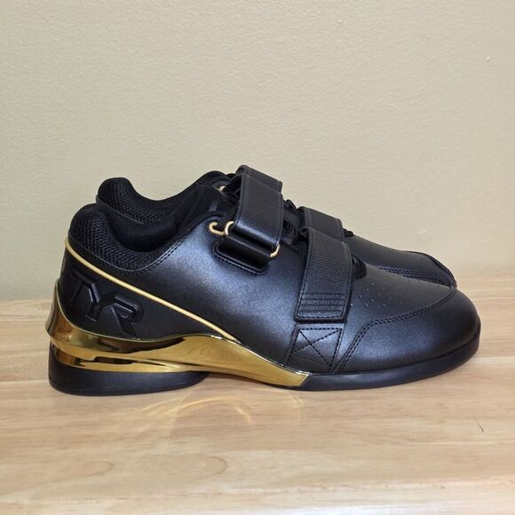 Athletic_Shoes